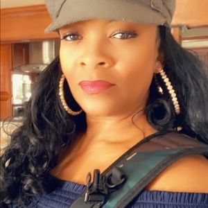 Meet your Posher, Dianna